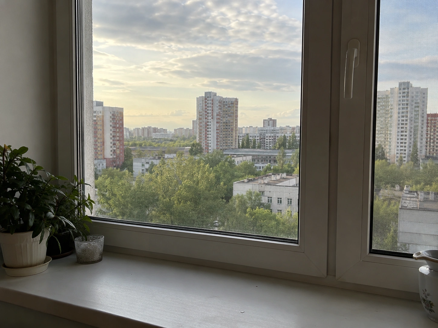 Чистые окна в обычной квартире Екатеринбурга